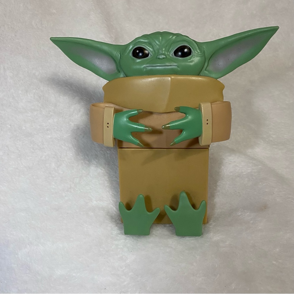 Star Wars Mandalorian Baby Yoda Grogu Adjustable Mobile Phone Stand